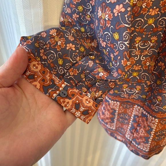 Violet & Claire Floral Button Up Blouse - NWOT - Picture 6 of 7
